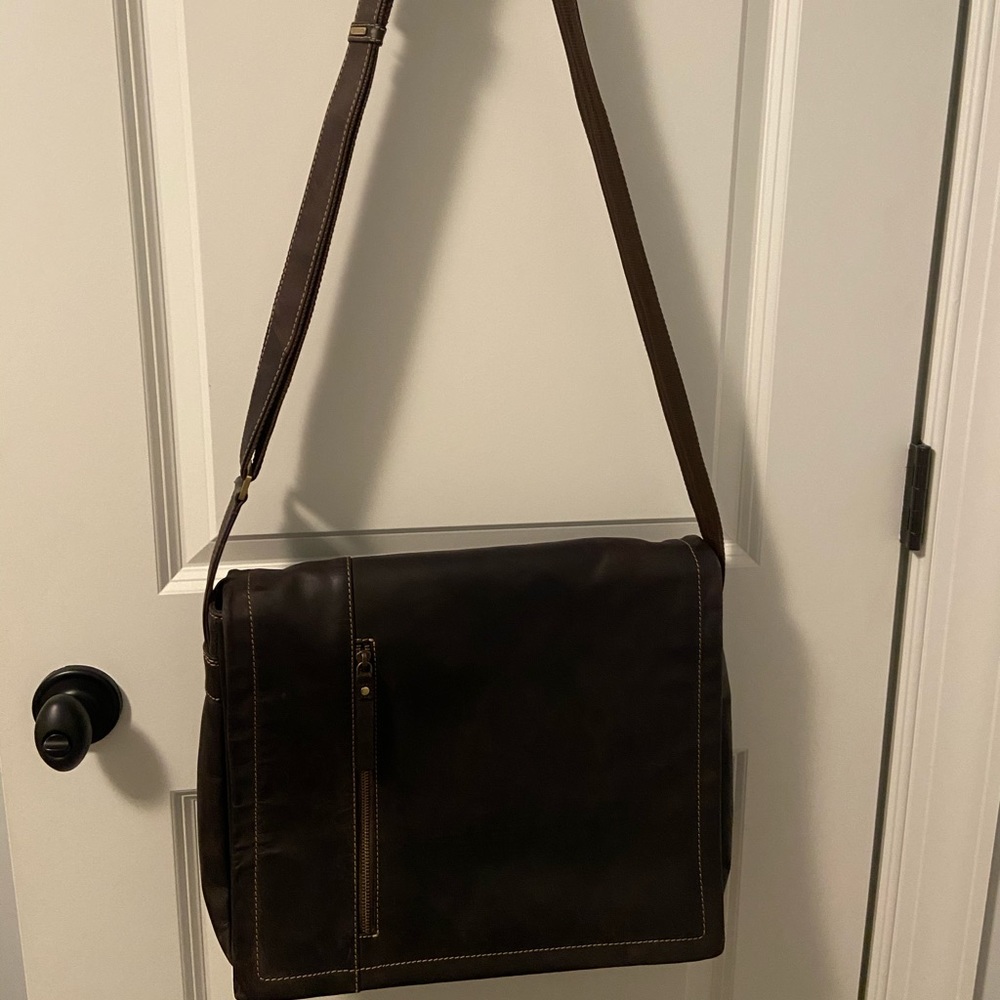 Like new Visconti “vintage” leather messenger bag!